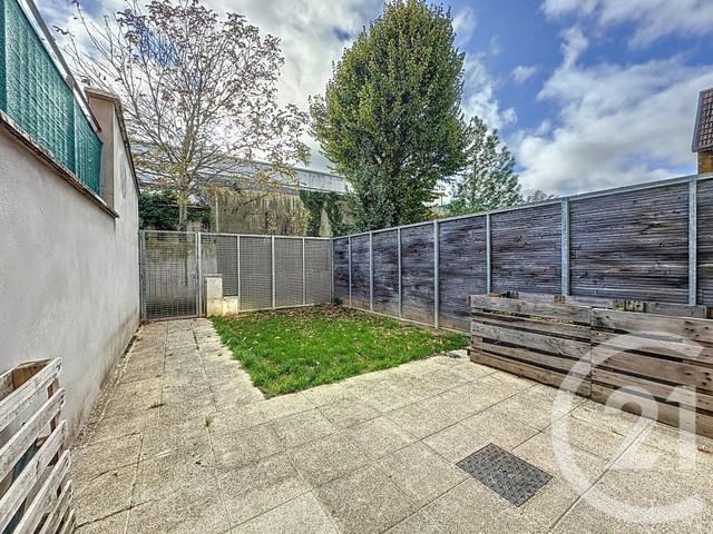 Appartement à louer - 3 pièces - 73.0 m2 - TROYES - 10 - CHAMPAGNE-ARDENNE - Century 21 Lairé Immobilier