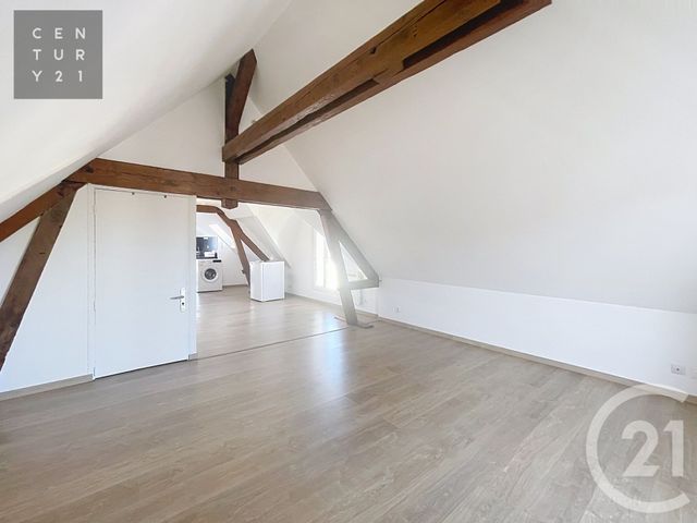 Appartement Studio à vendre - 1 pièce - 25.0 m2 - TROYES - 10 - CHAMPAGNE-ARDENNE - Century 21 Lairé Immobilier