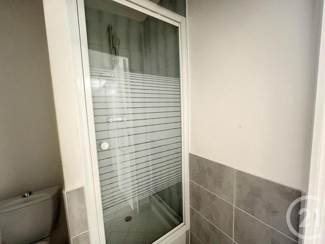 Appartement F1 à louer - 1 pièce - 26.0 m2 - TROYES - 10 - CHAMPAGNE-ARDENNE - Century 21 Lairé Immobilier