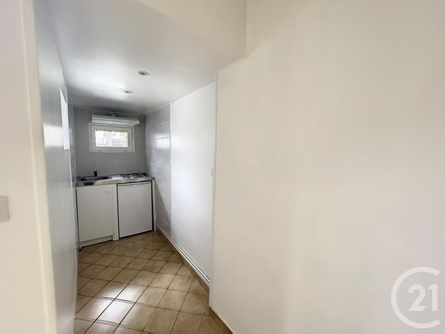 Appartement F1 à louer - 1 pièce - 26.0 m2 - TROYES - 10 - CHAMPAGNE-ARDENNE - Century 21 Lairé Immobilier