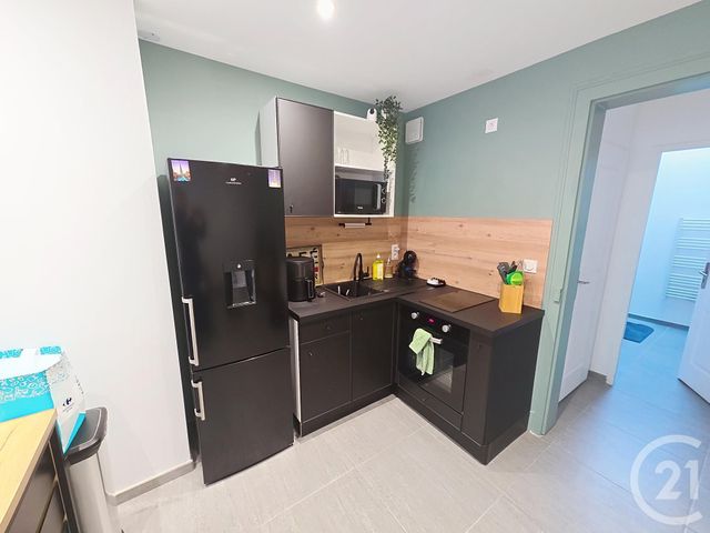 Appartement F2 à louer - 2 pièces - 45.0 m2 - TROYES - 10 - CHAMPAGNE-ARDENNE - Century 21 Lairé Immobilier