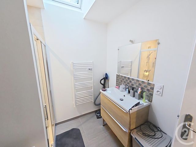 Appartement F2 à louer - 2 pièces - 45.0 m2 - TROYES - 10 - CHAMPAGNE-ARDENNE - Century 21 Lairé Immobilier