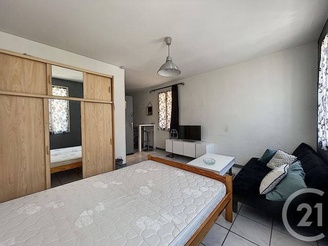 Appartement Studio à louer - 1 pièce - 23.0 m2 - TROYES - 10 - CHAMPAGNE-ARDENNE - Century 21 Lairé Immobilier