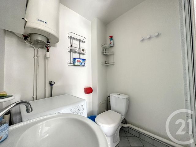 Appartement F1 à louer - 1 pièce - 21.5 m2 - TROYES - 10 - CHAMPAGNE-ARDENNE - Century 21 Lairé Immobilier