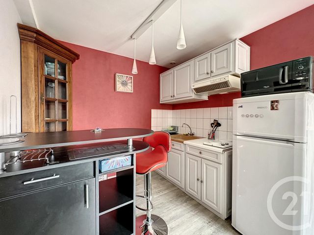 Appartement F1 à louer - 1 pièce - 21.5 m2 - TROYES - 10 - CHAMPAGNE-ARDENNE - Century 21 Lairé Immobilier