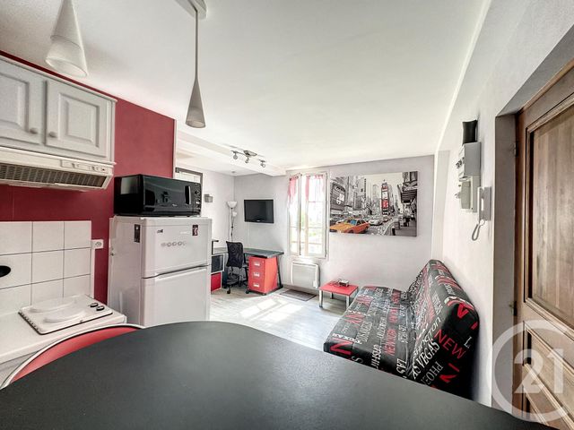 Appartement F1 à louer - 1 pièce - 21.5 m2 - TROYES - 10 - CHAMPAGNE-ARDENNE - Century 21 Lairé Immobilier
