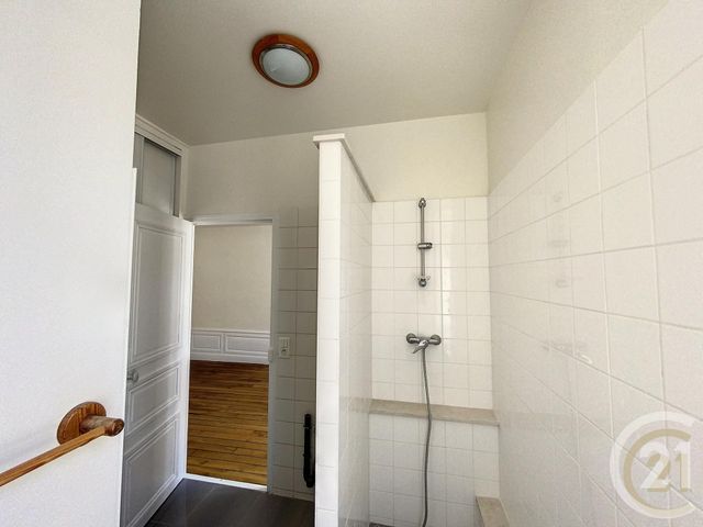 Appartement T3 à louer - 3 pièces - 62.81 m2 - TROYES - 10 - CHAMPAGNE-ARDENNE - Century 21 Lairé Immobilier