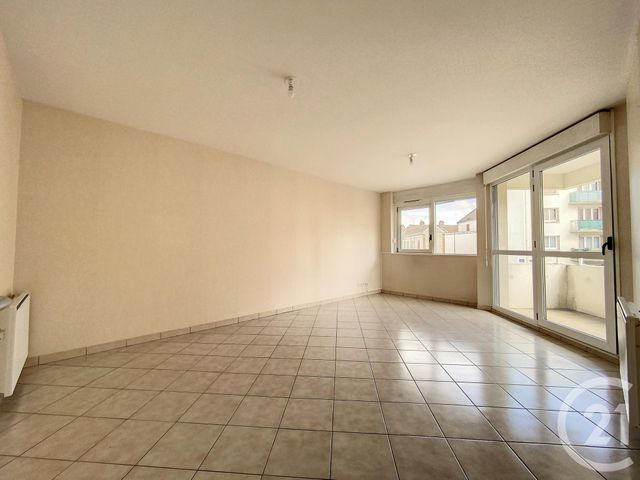 Appartement F3 à louer - 3 pièces - 67.89 m2 - TROYES - 10 - CHAMPAGNE-ARDENNE - Century 21 Lairé Immobilier