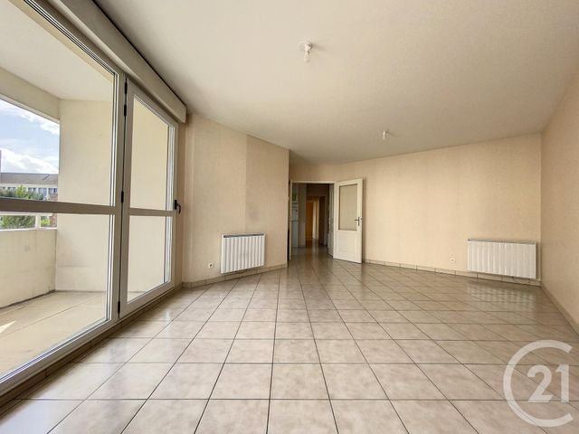 Appartement F3 à louer - 3 pièces - 67.89 m2 - TROYES - 10 - CHAMPAGNE-ARDENNE - Century 21 Lairé Immobilier
