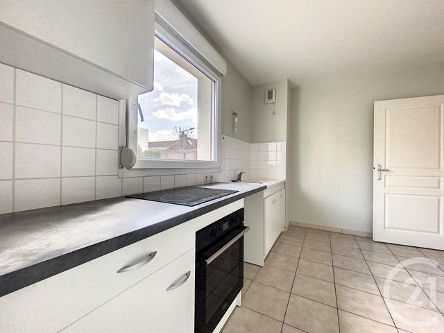 Appartement F3 à louer - 3 pièces - 67.89 m2 - TROYES - 10 - CHAMPAGNE-ARDENNE - Century 21 Lairé Immobilier