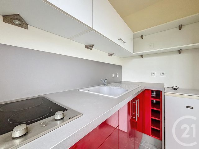 Appartement F1 à louer - 1 pièce - 25.8 m2 - TROYES - 10 - CHAMPAGNE-ARDENNE - Century 21 Lairé Immobilier