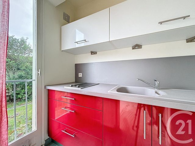 Appartement F1 à louer - 1 pièce - 25.8 m2 - TROYES - 10 - CHAMPAGNE-ARDENNE - Century 21 Lairé Immobilier