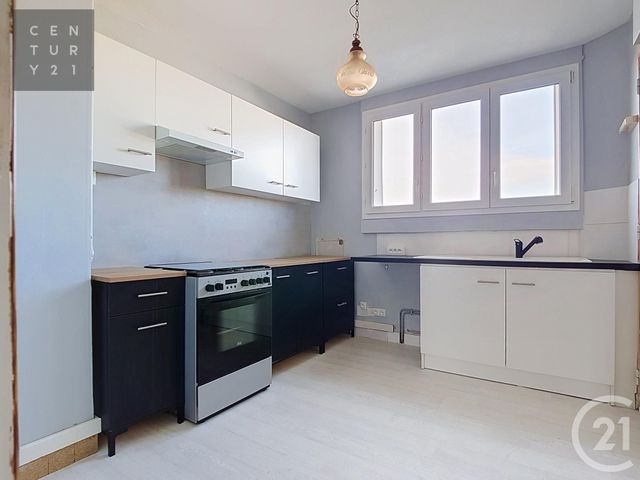 Appartement à vendre - 5 pièces - 93.21 m2 - TROYES - 10 - CHAMPAGNE-ARDENNE - Century 21 Lairé Immobilier