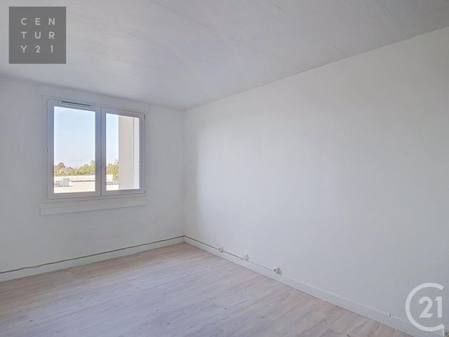 Appartement à vendre - 5 pièces - 93.21 m2 - TROYES - 10 - CHAMPAGNE-ARDENNE - Century 21 Lairé Immobilier