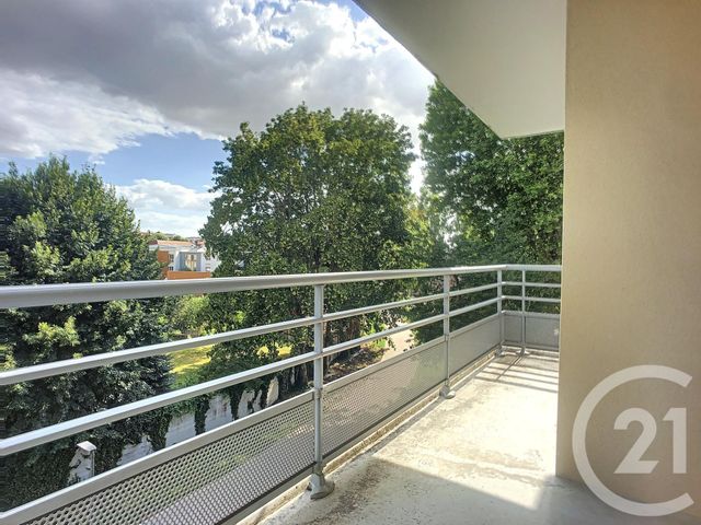 Appartement F4 à louer - 4 pièces - 90.0 m2 - TROYES - 10 - CHAMPAGNE-ARDENNE - Century 21 Lairé Immobilier