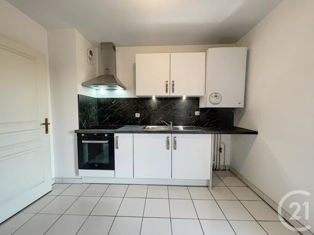 Appartement F4 à louer - 4 pièces - 90.0 m2 - TROYES - 10 - CHAMPAGNE-ARDENNE - Century 21 Lairé Immobilier