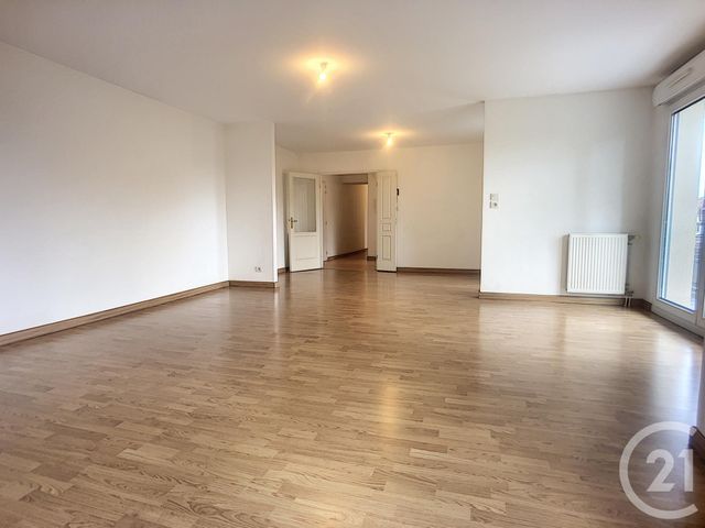 Appartement F4 à louer - 4 pièces - 90.0 m2 - TROYES - 10 - CHAMPAGNE-ARDENNE - Century 21 Lairé Immobilier