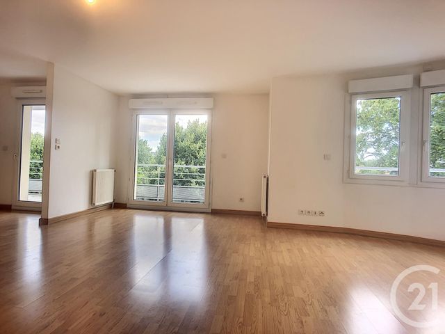 Appartement F4 à louer - 4 pièces - 90.0 m2 - TROYES - 10 - CHAMPAGNE-ARDENNE - Century 21 Lairé Immobilier