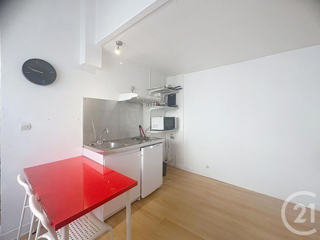 Appartement F1 bis à louer - 2 pièces - 25.18 m2 - TROYES - 10 - CHAMPAGNE-ARDENNE - Century 21 Lairé Immobilier