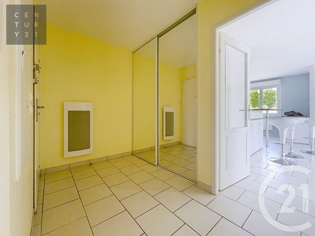 Appartement à vendre - 3 pièces - 66.3 m2 - TROYES - 10 - CHAMPAGNE-ARDENNE - Century 21 Lairé Immobilier