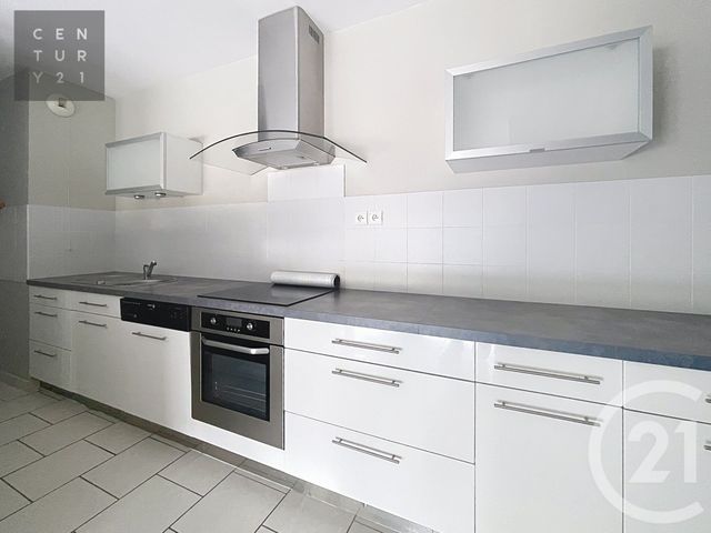 Appartement à vendre - 3 pièces - 66.3 m2 - TROYES - 10 - CHAMPAGNE-ARDENNE - Century 21 Lairé Immobilier