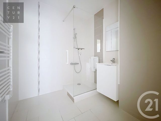 Appartement à vendre - 3 pièces - 66.3 m2 - TROYES - 10 - CHAMPAGNE-ARDENNE - Century 21 Lairé Immobilier