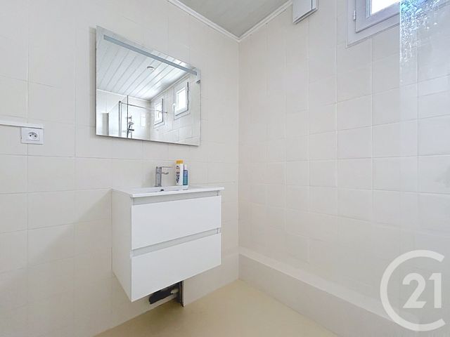 Appartement F4 à louer - 4 pièces - 87.23 m2 - TROYES - 10 - CHAMPAGNE-ARDENNE - Century 21 Lairé Immobilier