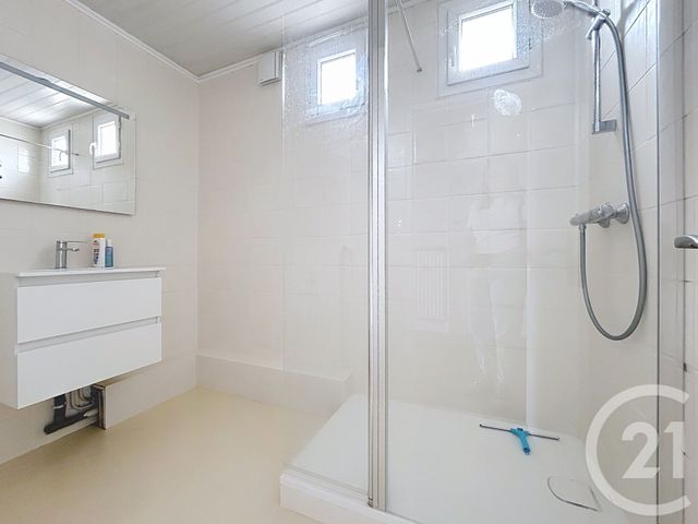 Appartement F4 à louer - 4 pièces - 87.23 m2 - TROYES - 10 - CHAMPAGNE-ARDENNE - Century 21 Lairé Immobilier