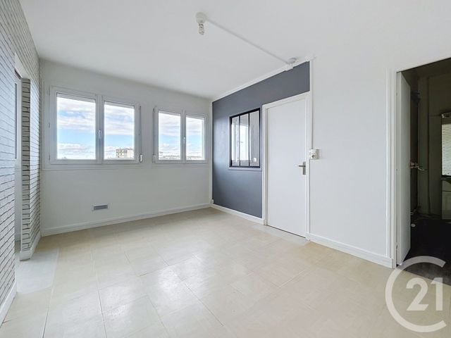 Appartement F2 à louer - 2 pièces - 36.06 m2 - TROYES - 10 - CHAMPAGNE-ARDENNE - Century 21 Lairé Immobilier