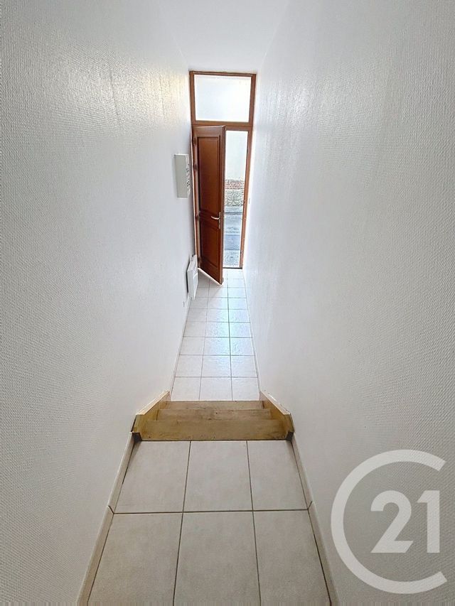 Appartement F2 à louer - 2 pièces - 40.75 m2 - STE SAVINE - 10 - CHAMPAGNE-ARDENNE - Century 21 Lairé Immobilier