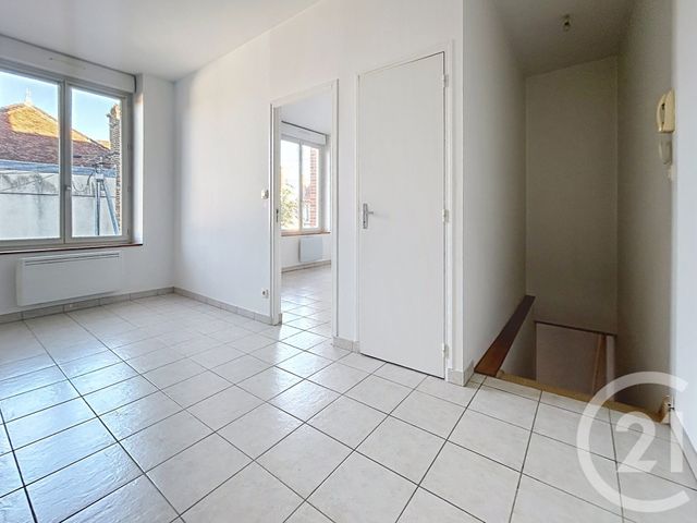 Appartement F2 à louer - 2 pièces - 40.75 m2 - STE SAVINE - 10 - CHAMPAGNE-ARDENNE - Century 21 Lairé Immobilier