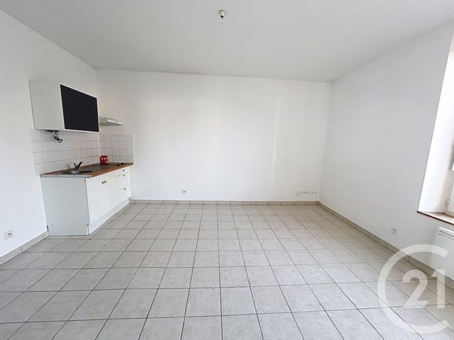 Appartement F2 à louer - 2 pièces - 40.75 m2 - STE SAVINE - 10 - CHAMPAGNE-ARDENNE - Century 21 Lairé Immobilier