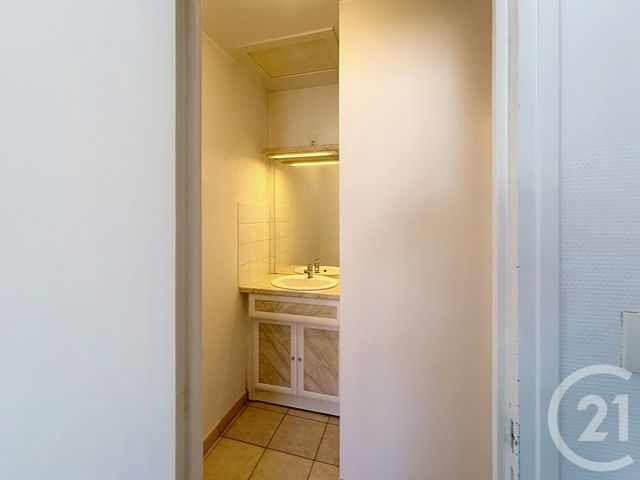 Appartement F2 à louer - 2 pièces - 40.75 m2 - STE SAVINE - 10 - CHAMPAGNE-ARDENNE - Century 21 Lairé Immobilier