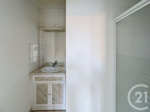 Appartement F2 à louer - 2 pièces - 40.75 m2 - STE SAVINE - 10 - CHAMPAGNE-ARDENNE - Century 21 Lairé Immobilier