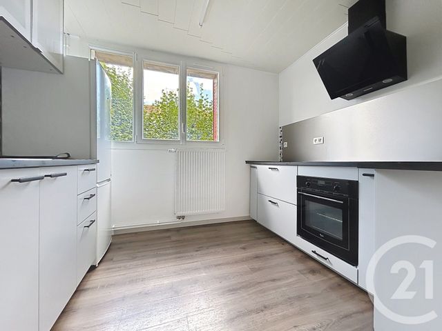 Appartement F4 à louer LA CHAPELLE ST LUC