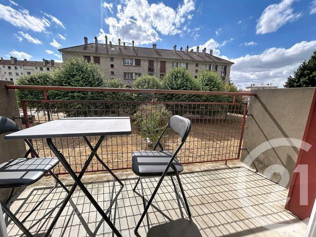 Appartement F4 à louer - 4 pièces - 66.92 m2 - LA CHAPELLE ST LUC - 10 - CHAMPAGNE-ARDENNE - Century 21 Lairé Immobilier