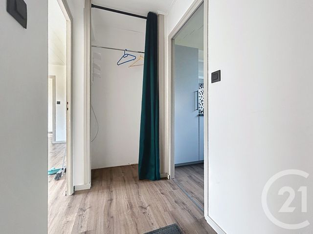 Appartement F4 à louer - 4 pièces - 66.92 m2 - LA CHAPELLE ST LUC - 10 - CHAMPAGNE-ARDENNE - Century 21 Lairé Immobilier