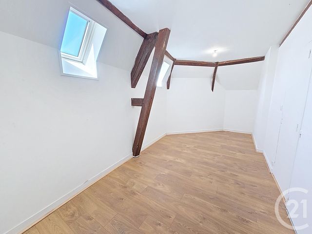 Appartement T2 à louer - 2 pièces - 44.07 m2 - TROYES - 10 - CHAMPAGNE-ARDENNE - Century 21 Lairé Immobilier
