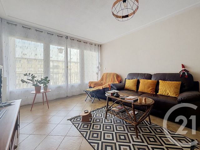 Appartement à vendre - 3 pièces - 66.27 m2 - TROYES - 10 - CHAMPAGNE-ARDENNE - Century 21 Lairé Immobilier
