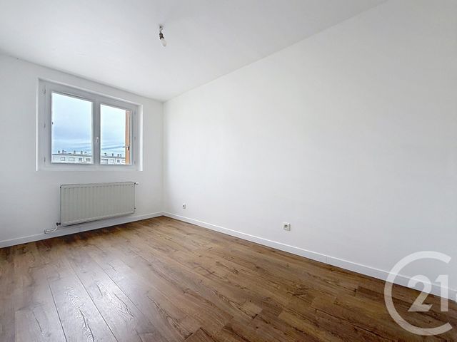 Appartement à vendre - 3 pièces - 63.51 m2 - ST ANDRE LES VERGERS - 10 - CHAMPAGNE-ARDENNE - Century 21 Lairé Immobilier