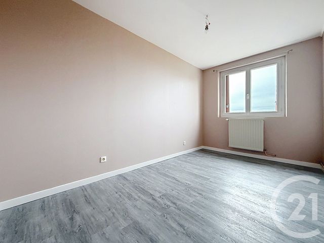 Appartement à vendre - 3 pièces - 63.51 m2 - ST ANDRE LES VERGERS - 10 - CHAMPAGNE-ARDENNE - Century 21 Lairé Immobilier
