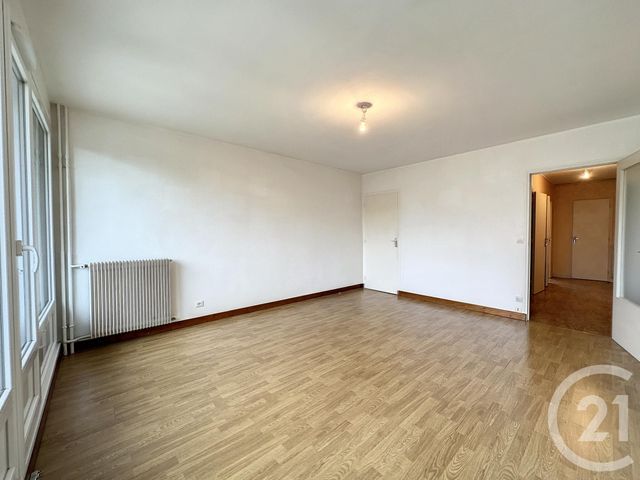 Appartement F1 à louer - 2 pièces - 50.0 m2 - TROYES - 10 - CHAMPAGNE-ARDENNE - Century 21 Lairé Immobilier