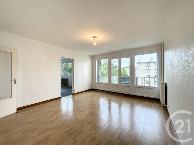 Appartement F1 à louer - 2 pièces - 50.0 m2 - TROYES - 10 - CHAMPAGNE-ARDENNE - Century 21 Lairé Immobilier