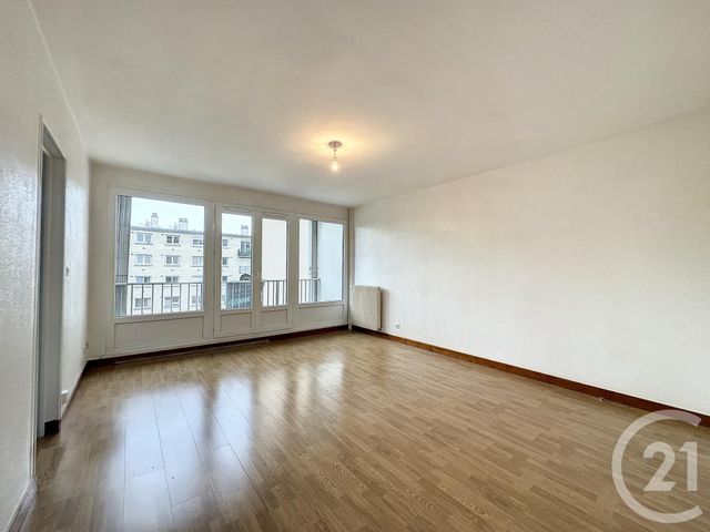 Appartement F1 à louer - 2 pièces - 50.0 m2 - TROYES - 10 - CHAMPAGNE-ARDENNE - Century 21 Lairé Immobilier