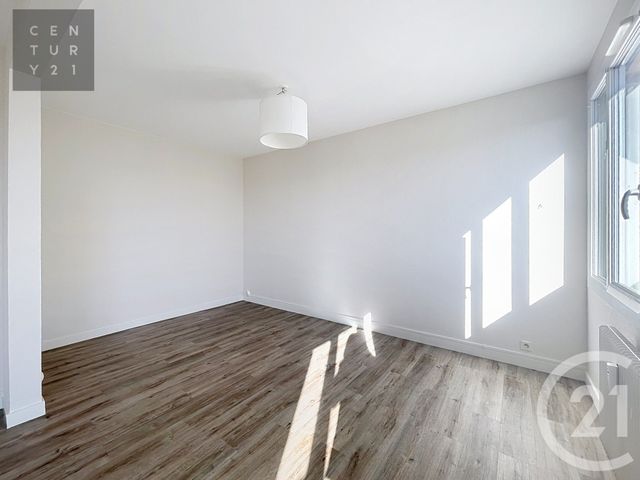 Appartement 3 à vendre - 4 pièces - 80.61 m2 - TROYES - 10 - CHAMPAGNE-ARDENNE - Century 21 Lairé Immobilier