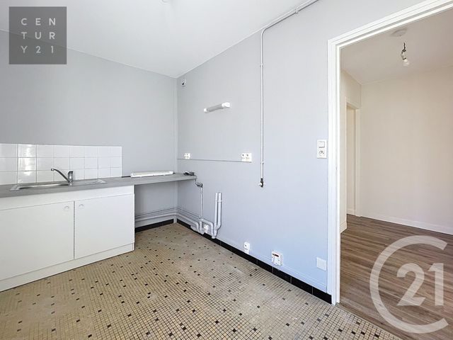 Appartement 3 à vendre - 4 pièces - 80.61 m2 - TROYES - 10 - CHAMPAGNE-ARDENNE - Century 21 Lairé Immobilier
