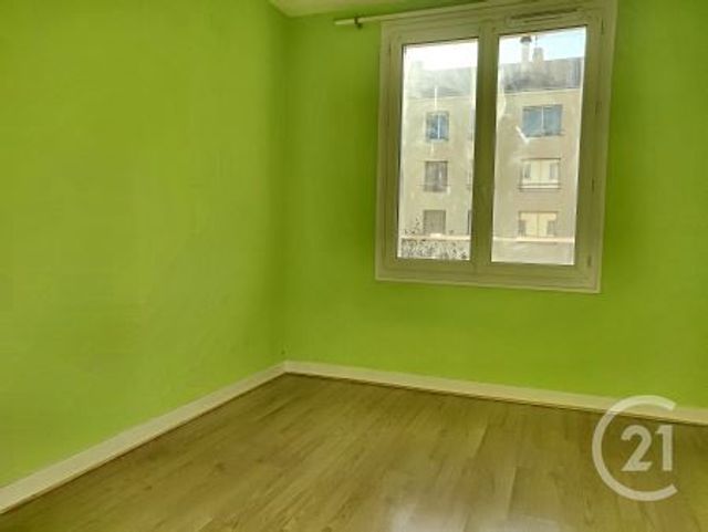 Appartement F2 à louer - 2 pièces - 41.5 m2 - ST ANDRE LES VERGERS - 10 - CHAMPAGNE-ARDENNE - Century 21 Lairé Immobilier