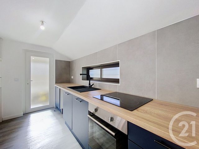maison à louer - 2 pièces - 62.45 m2 - TROYES - 10 - CHAMPAGNE-ARDENNE - Century 21 Lairé Immobilier