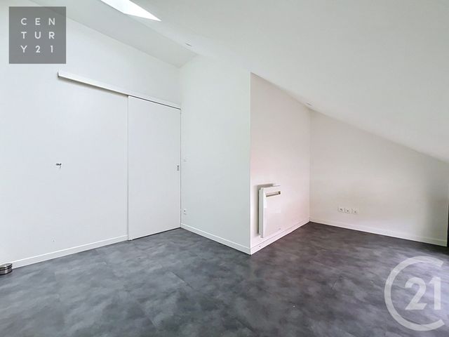 Appartement Loft à vendre - 3 pièces - 64.21 m2 - TROYES - 10 - CHAMPAGNE-ARDENNE - Century 21 Lairé Immobilier