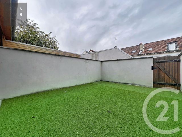 Appartement Loft à vendre - 3 pièces - 64.21 m2 - TROYES - 10 - CHAMPAGNE-ARDENNE - Century 21 Lairé Immobilier